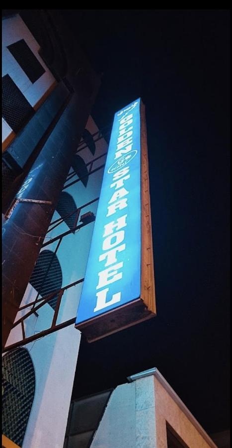 Golden Star Hotel دبي المظهر الخارجي الصورة