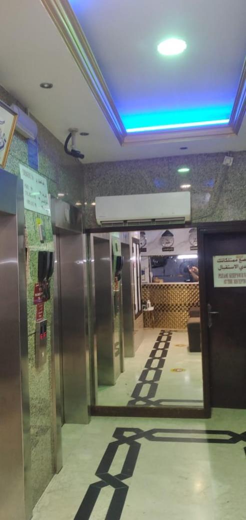Golden Star Hotel دبي المظهر الخارجي الصورة